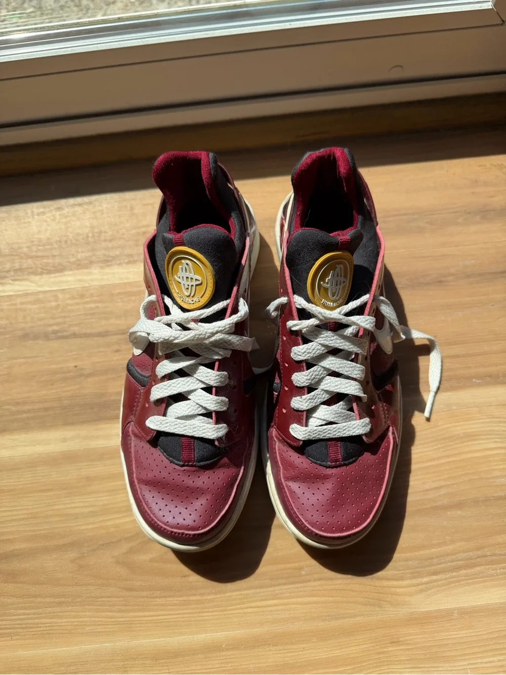 Nike Red and Black Huarache Athletic Sneakers with White Laces